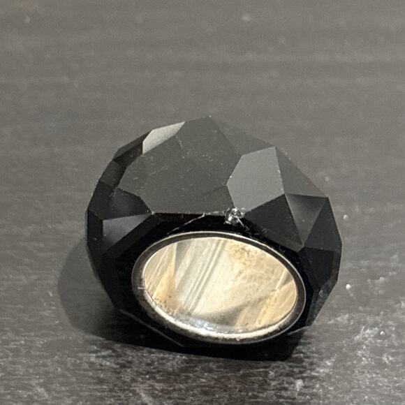 Swarovski Nirvana Ring Jet Black Crystal Size 52 **CRACK ON ONE SIDE - Picture 8 of 9